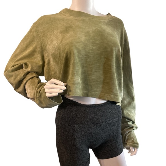 Cotton Citizen Top
Women L Green Tie Dye
Cropped Long Sleeve
Casual Lounge Knit - Picture 2 of 8